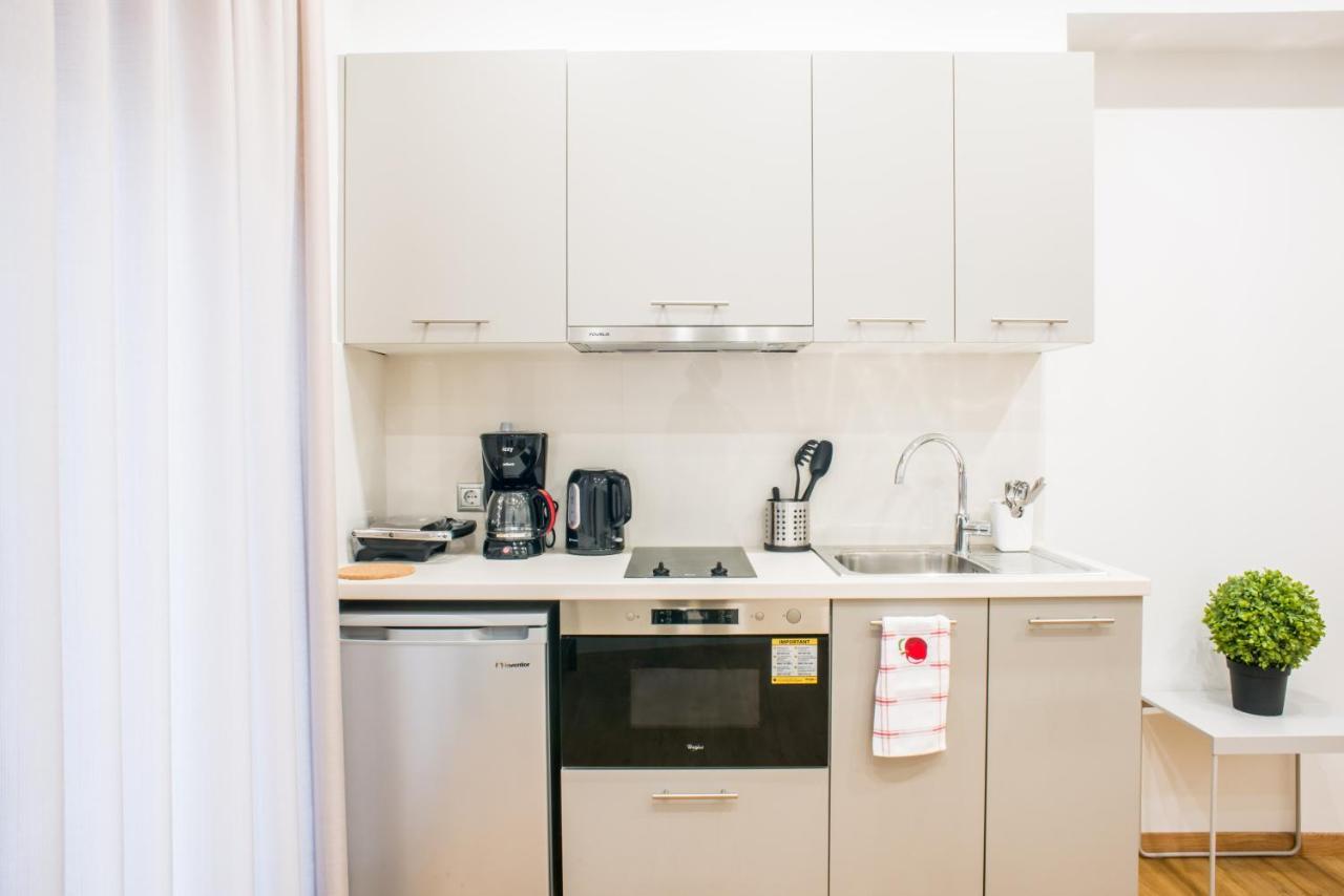 α26 Pristine & Modern Flat Near Monastiraki Square In